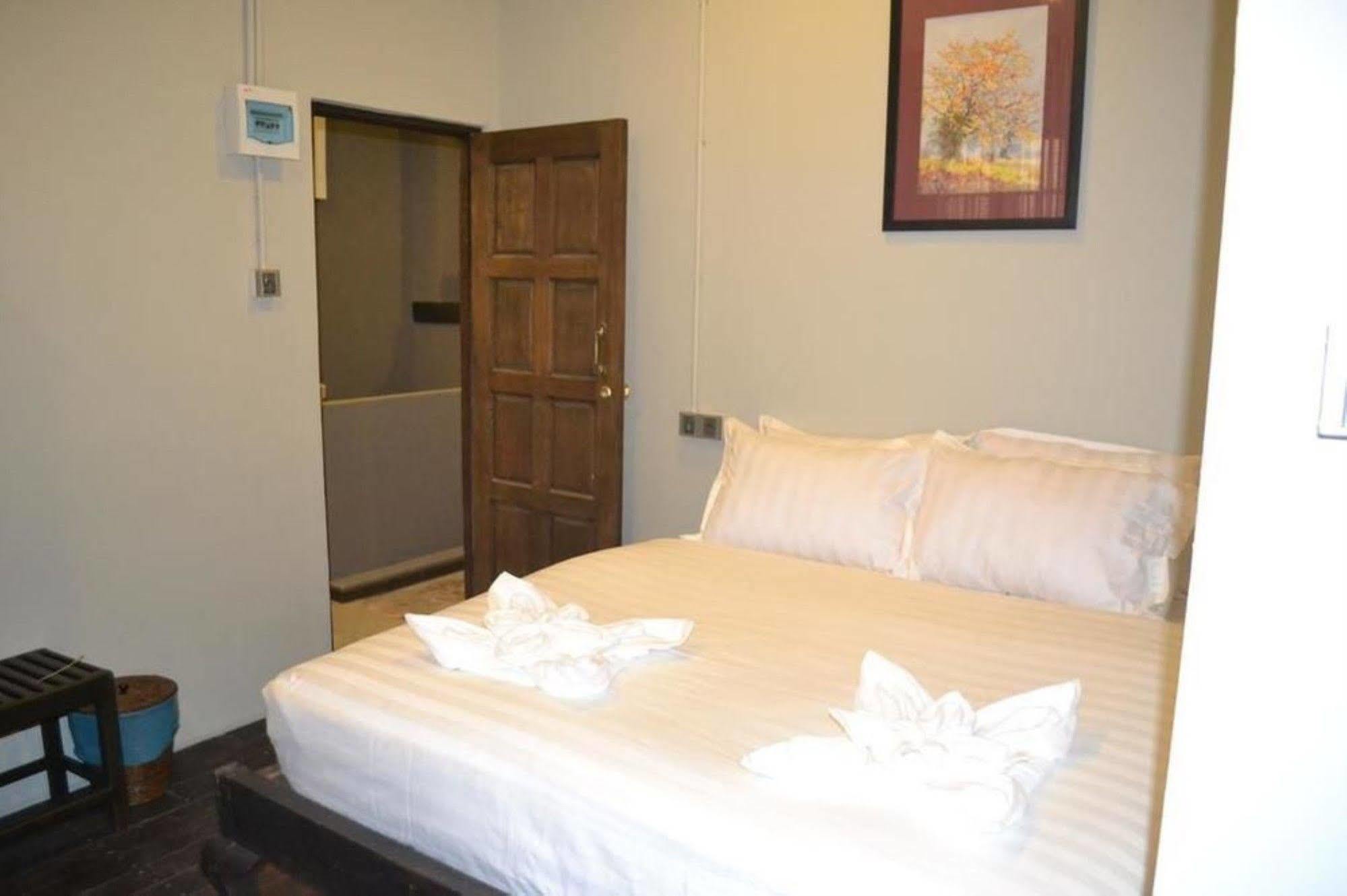 Hotel @ Yangon Heritage Esterno foto