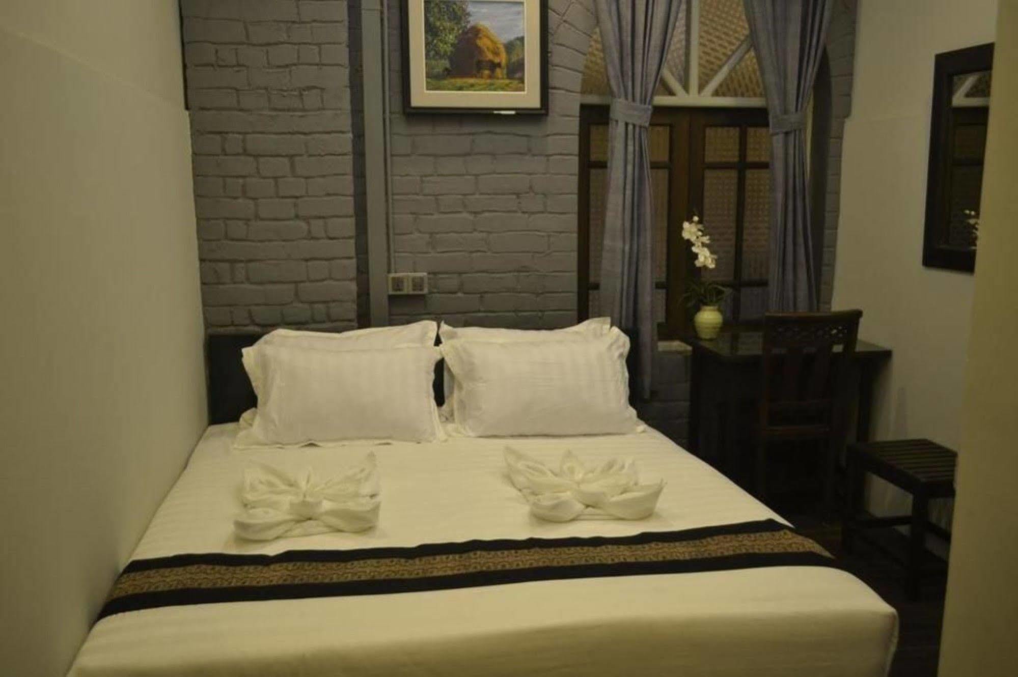 Hotel @ Yangon Heritage Esterno foto